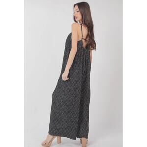 VERY J - SLEEVELESS PLEATED WIDE LEG JUMPSUIT W/POCKETS